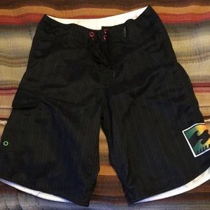 YOUTH billabong boardshorts